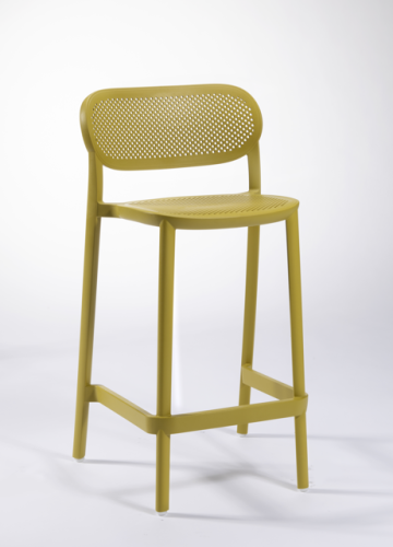 hoker Nuta, Gaber, hoker do kawiarni, hoker tarasowy, ażurowy hoker, nowoczesny hoker z tworzywa, ergonomiczny hoker, hoker sztaplowany, włoski design