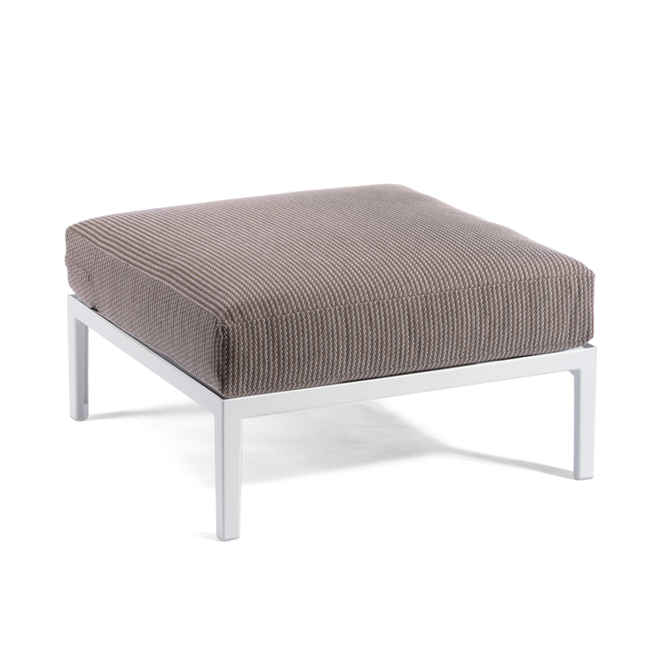 pufa Engels, pufa Gaber, pufa outdoorowa, pufa z tworzywa, pufa tapicerowana, pufa na taras, włoski design, nowoczesny design
