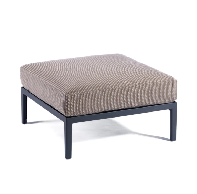 pufa Engels, pufa Gaber, pufa outdoorowa, pufa z tworzywa, pufa tapicerowana, pufa na taras, włoski design, nowoczesny design