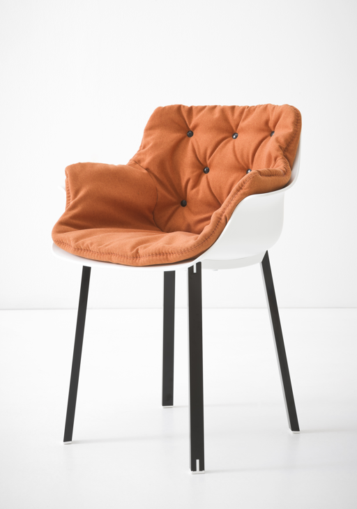 krzesło More, ergonomiczne krzesło, krzesło z podłokietnikami, krzesło do jadalni, krzesło do biura, krzesło konferencyjne, krzesło do restauracji, krzesło do kawiarni, designerskie krzesło, krzesło z tworzywa