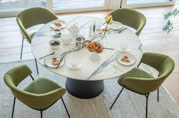 stół Nidaba, nowoczesny stół, stół do kuchni, stół do jadalni, stół do restauracji, stół do kawiarni, stół do hotelu, minimalistyczny stół, stół okrągły