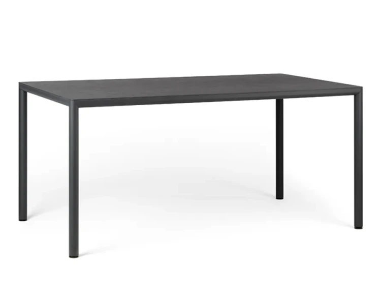 stół Piave, Nardi, stół ogrodowy, stół na taras, stół z laminatu, stół aluminiowy, stół odporny na warunki atmosferyczne, odporny na deszcz, odporny na pleśń, odporny na UV, nowoczesny stół, włoski design
