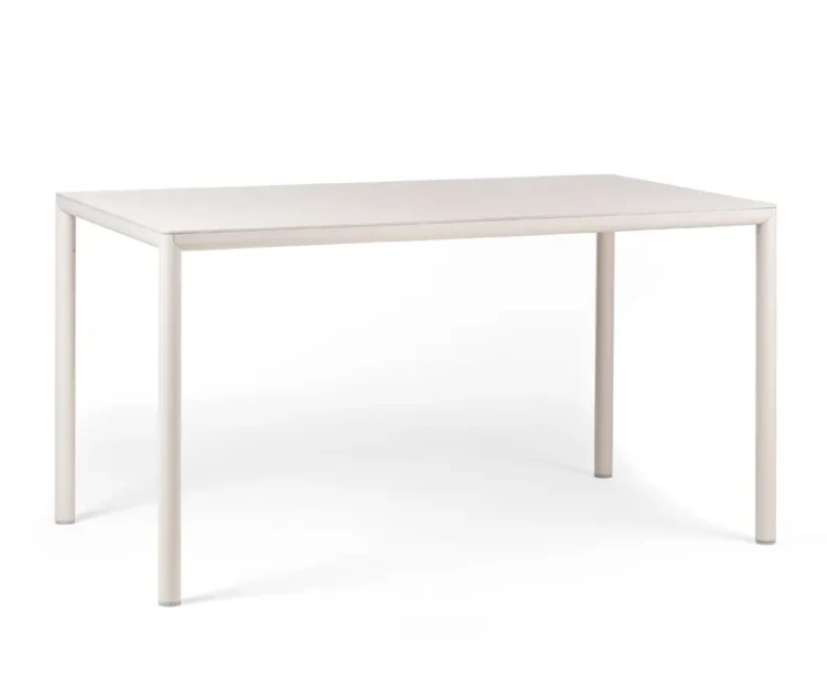 stół Piave, Nardi, stół ogrodowy, stół na taras, stół z laminatu, stół aluminiowy, stół odporny na warunki atmosferyczne, odporny na deszcz, odporny na pleśń, odporny na UV, nowoczesny stół, włoski design