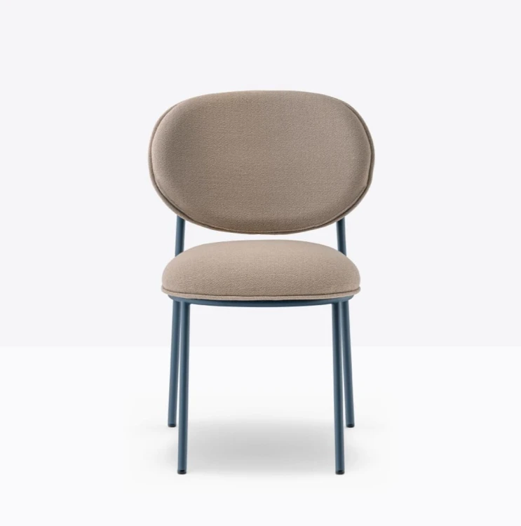 krzesło Pedrali, krzesło Stiel, krzesło tapicerowane, włoski design, stalowa rama, krzesło do jadalni, krzesło do restauracji, nowoczesne krzesło, minimalistyczny design