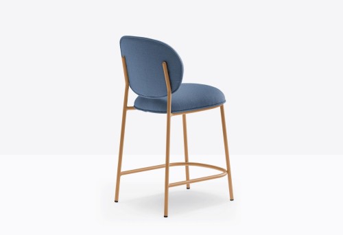 hoker Pedrali, hoker Stiel, hoker tapicerowany, włoski design, stalowa rama, hoker do jadalni, hoker do restauracji, nowoczesny hoker, minimalistyczny design