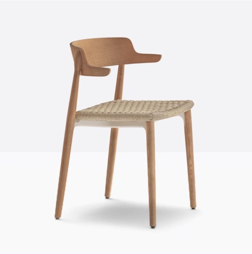 krzesło Nemea, krzesło Pedrali, krzesło drewniane, krzesło jesionowe, krzesło do jadalni, krzesło do kuchni, krzesło styl skandynawski, włoski design, nowoczesny design