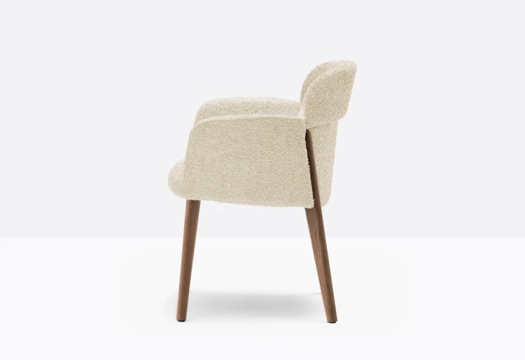 krzesło Opale, krzesło Pedrali, włoski design, krzesło tapicerowane, drewno jesionowe, drewno orzechowe, nowoczesne krzesło, eleganckie krzesło