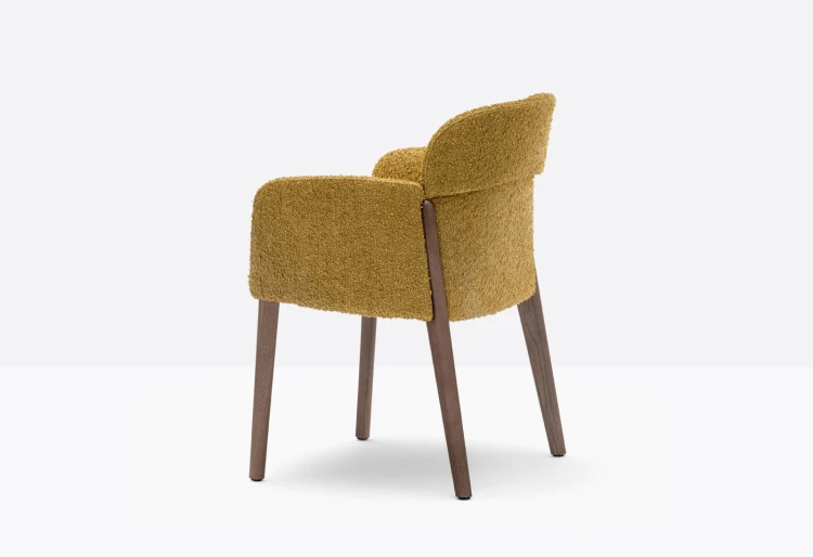 krzesło Opale, krzesło Pedrali, włoski design, krzesło tapicerowane, drewno jesionowe, drewno orzechowe, nowoczesne krzesło, eleganckie krzesło