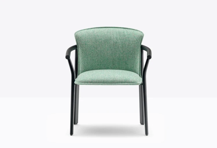 krzesło Lamorisse, krzesło Pedrali, włoski design, krzesło drewniane, krzesło tapicerowane, krzesło z podłokietnikami, drewno jesionowe, eleganckie krzesło, meble włoskie, krzesło do jadalni, krzesło do restauracji, komfortowe siedzisko