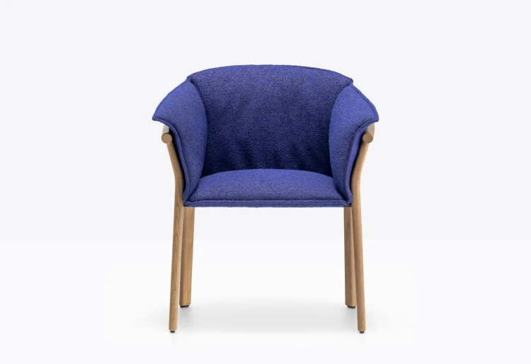 krzesło Lamorisse, krzesło Pedrali, włoski design, krzesło drewniane, krzesło tapicerowane, krzesło z podłokietnikami, drewno jesionowe, eleganckie krzesło, meble włoskie, krzesło do jadalni, krzesło do restauracji, komfortowe siedzisko