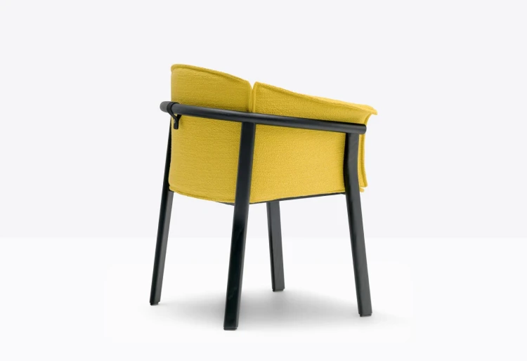 krzesło Lamorisse, krzesło Pedrali, włoski design, krzesło drewniane, krzesło tapicerowane, krzesło z podłokietnikami, drewno jesionowe, eleganckie krzesło, meble włoskie, krzesło do jadalni, krzesło do restauracji, komfortowe siedzisko