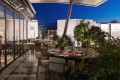 krzesło Lamorisse, krzesło Pedrali, włoski design, krzesło aluminiowe, krzesło tapicerowane, krzesło z podłokietnikami, krzesło outdoorowe, eleganckie krzesło, meble włoskie, krzesło na taras, krzesło do restauracji