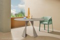 krzesło Lamorisse, krzesło Pedrali, włoski design, krzesło aluminiowe, krzesło tapicerowane, krzesło z podłokietnikami, krzesło outdoorowe, eleganckie krzesło, meble włoskie, krzesło na taras, krzesło do restauracji