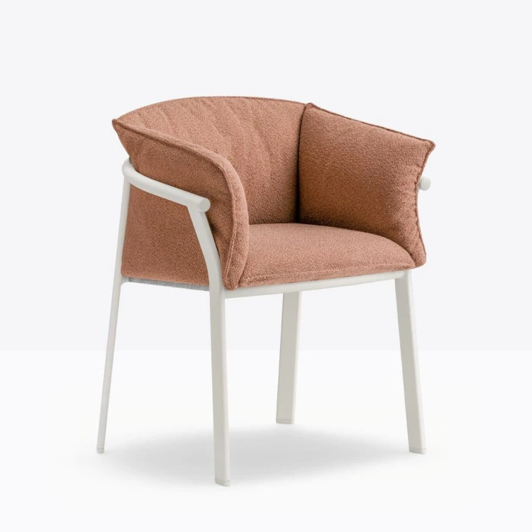 krzesło Lamorisse, krzesło Pedrali, włoski design, krzesło aluminiowe, krzesło tapicerowane, krzesło z podłokietnikami, krzesło outdoorowe, eleganckie krzesło, meble włoskie, krzesło na taras, krzesło do restauracji