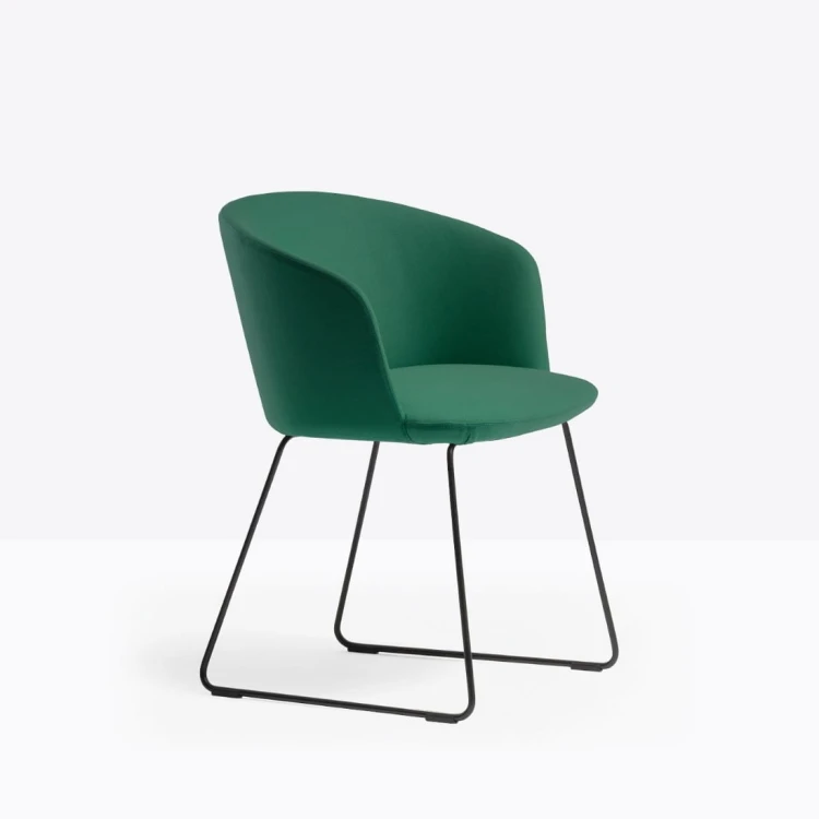krzesło Nym, krzesło Pedrali, włoski design, krzesło stalowe, krzesło tapicerowane, krzesło do jadalni, krzesło do restauracji, krzesło ergonomiczne