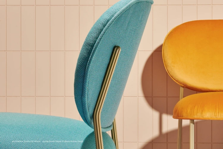 krzesło Blume, krzesło Pedrali, włoski design, krzesło aluminiowe, krzesło tapicerowane, krzesło sztaplowane, krzesło ergonomiczne, krzesło do jadalni, krzesło do biura, krzesło do restauracji, eleganckie krzesło, nowoczesne meble, meble włoskie