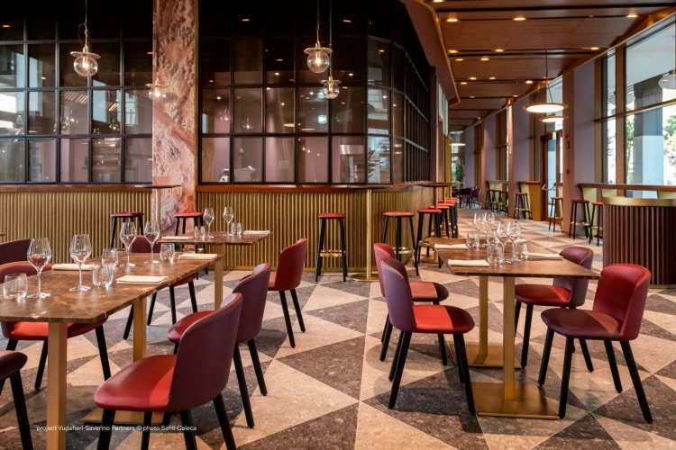 krzesło Nym, krzesło Pedrali, włoski design, krzesło drewniane, krzesło tapicerowane, krzesło do jadalni, krzesło do restauracji, krzesło ergonomiczne