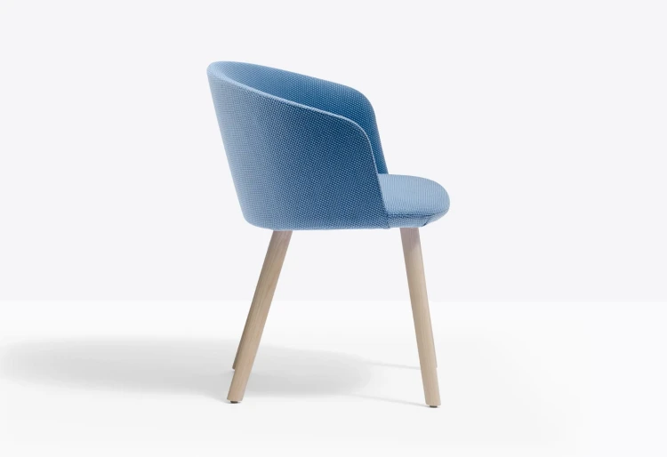 krzesło Nym, krzesło Pedrali, włoski design, krzesło drewniane, krzesło tapicerowane, krzesło do jadalni, krzesło do restauracji, krzesło ergonomiczne