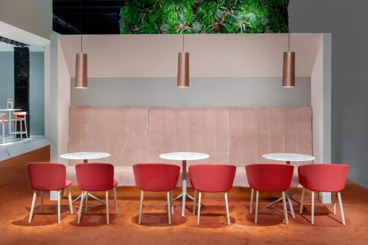 krzesło Nym, krzesło Pedrali, włoski design, krzesło drewniane, krzesło tapicerowane, krzesło do jadalni, krzesło do restauracji, krzesło ergonomiczne