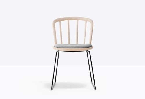 krzesło Nym, krzesło Pedrali, włoski design, krzesło drewniane, krzesło tapicerowane, krzesło do jadalni, krzesło do restauracji, krzesło ergonomiczne