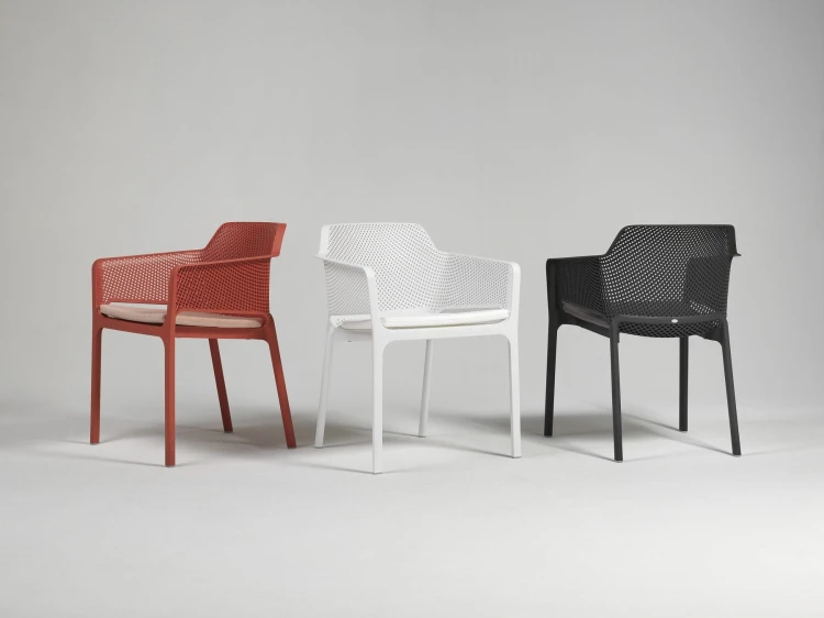 48476