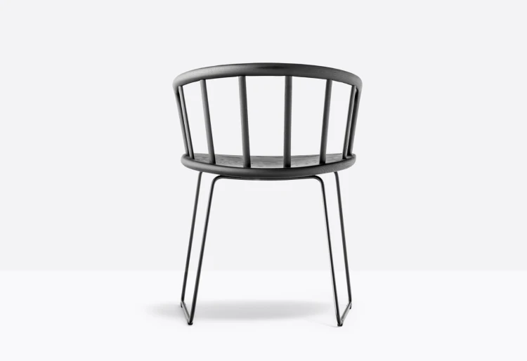 krzesło Nym, krzesło Pedrali, włoski design, krzesło drewniane, krzesło do jadalni, krzesło do restauracji, krzesło ergonomiczne