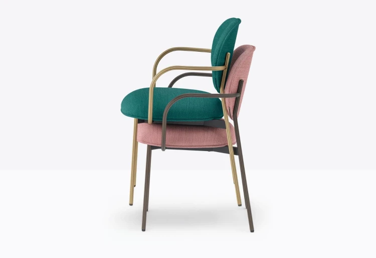 krzesło Blume, krzesło Pedrali, włoski design, krzesło aluminiowe, krzesło tapicerowane, krzesło sztaplowane, krzesło ergonomiczne, krzesło do jadalni, krzesło do biura, krzesło do restauracji, eleganckie krzesło, nowoczesne meble, meble włoskie