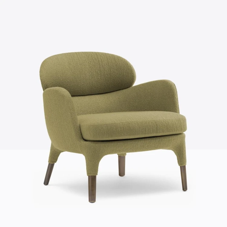 fotel Ester Pedrali, fotel designerski, fotel elegancki, fotel tapicerowany, fotel do restauracji, fotel do hotelu, fotel nowoczesny, fotel premium, fotel ergonomiczny, designerski fotel