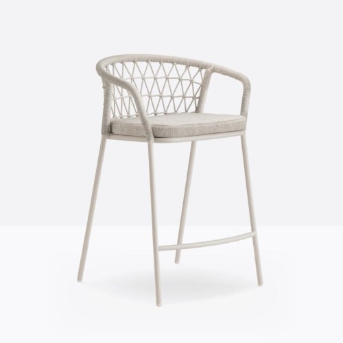 hoker Panarea, hoker ogrodowy, hoker tarasowy, włoski hoker, designerski hoker ogrodowy, stylowy hoker na taras, hoker z poduszką, hoker odporny na warunki atmosferyczne, meble ogrodowe, meble outdoorowe