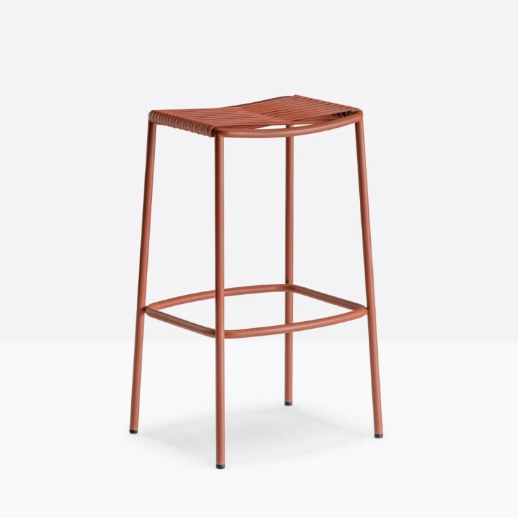 hoker Philia, hoker Pedrali, hoker outdoorowy, hoker na taras, hoker ogrodowy, hoker do restauracji, hoker pleciony, nowoczesny design, włoski design