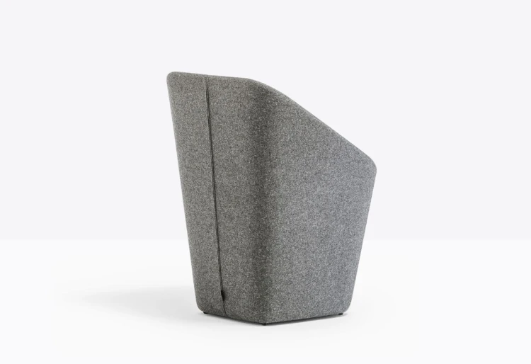 fotel Log, tapicerowany fotel, nowoczesny fotel, designerski fotel, fotel do salonu, fotel do sypialni, fotel do jadalni, fotel ergonomiczny, wygodny fotel, rzeźbiarski fotel