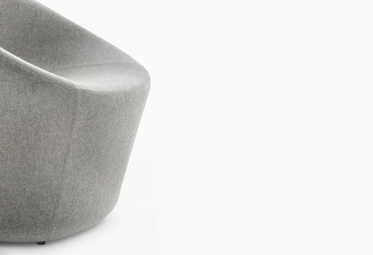 fotel Log, tapicerowany fotel, nowoczesny fotel, designerski fotel, fotel do salonu, fotel do sypialni, fotel do jadalni, fotel ergonomiczny, wygodny fotel, rzeźbiarski fotel