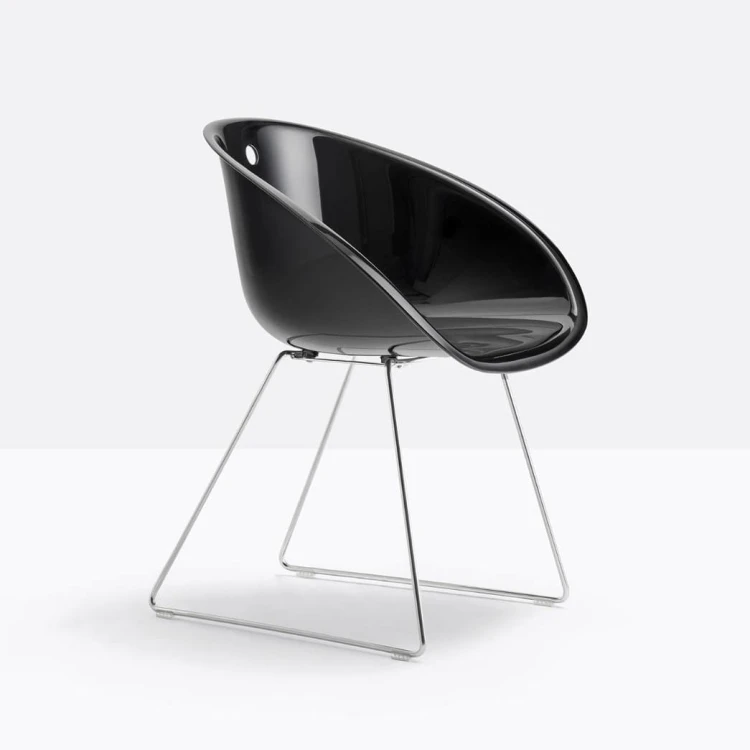 krzesło Pedrali, krzesło Gliss, designerskie krzesło, włoski design, krzesło z podłokietnikami, krzesło do jadalni, krzesło do kuchni, krzesło do restauracji, krzesło do kawiarni, krzesło konferencyjne, krzesło drewniane