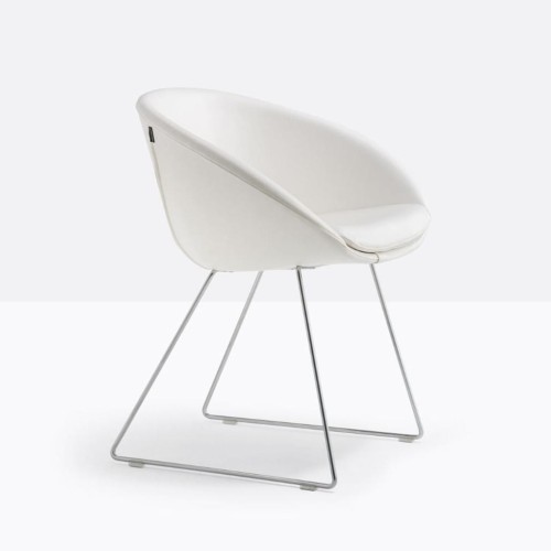 krzesło Pedrali, krzesło Gliss, designerskie krzesło, włoski design, krzesło z podłokietnikami, krzesło do jadalni, krzesło do kuchni, krzesło do restauracji, krzesło do kawiarni, krzesło konferencyjne