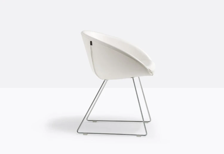 krzesło Pedrali, krzesło Gliss, designerskie krzesło, włoski design, krzesło z podłokietnikami, krzesło do jadalni, krzesło do kuchni, krzesło do restauracji, krzesło do kawiarni, krzesło konferencyjne