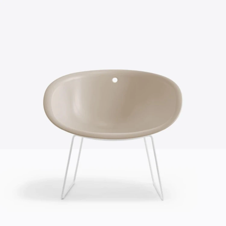 fotel Pedrali, fotel Gliss, designerski fotel, włoski design, fotel z podłokietnikami, fotel do salonu, fotel  do restauracji, fotel do kawiarni