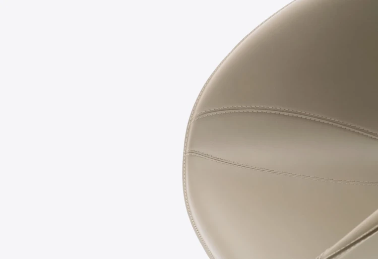 fotel Pedrali, fotel Gliss, designerski fotel, włoski design, fotel z podłokietnikami, fotel do salonu, fotel  do restauracji, fotel do kawiarni