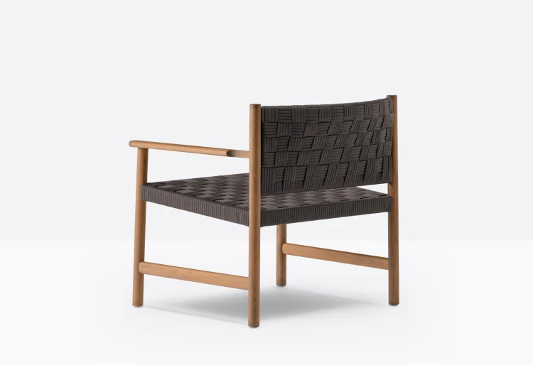 fotel Griante, fotel Pedrali, fotel drewniany, fotel z plecionym siedziskiem, fotel do salonu, fotel do przestrzeni komercyjnych, włoski design