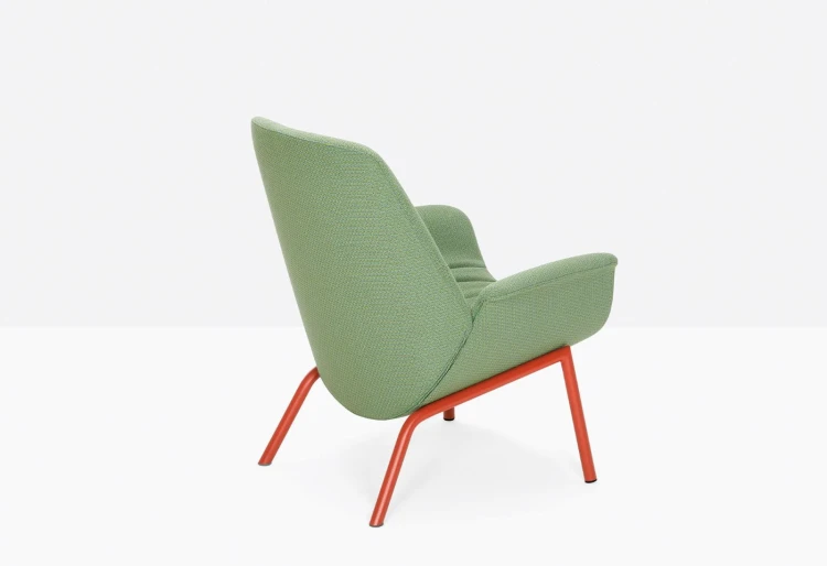 fotel Ila, fotel Pedrali, fotel tapicerowany, fotel do salonu, fotel nowoczesny, włoski design, fotel do sypialni, fotel do restauracji, ergonomiczny fotel