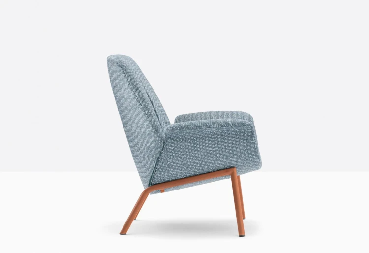 fotel Ila, fotel Pedrali, fotel tapicerowany, fotel do salonu, fotel nowoczesny, włoski design, fotel do sypialni, fotel do restauracji, ergonomiczny fotel