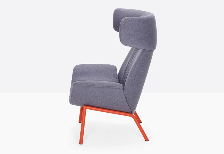 fotel Ila, fotel Pedrali, fotel tapicerowany, fotel do salonu, fotel nowoczesny, włoski design, fotel do sypialni, fotel do restauracji, ergonomiczny fotel