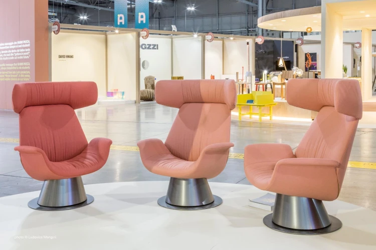 fotel Ila, fotel Pedrali, fotel tapicerowany, fotel do salonu, fotel nowoczesny, włoski design, fotel do sypialni, fotel do restauracji, ergonomiczny fotel