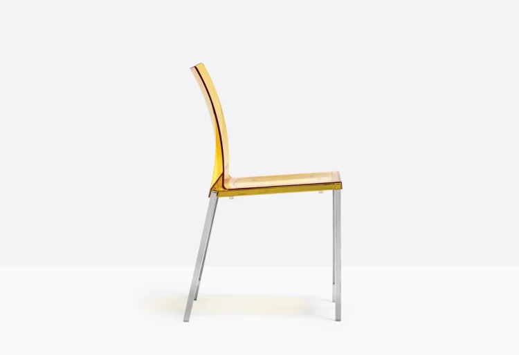 krzesło Kuadra, krzesło Pedrali, krzesło stalowe, krzesło z tworzywa, krzesło do jadalni, krzesło do kawiarni, krzesło do restauracji, nowoczesny design, włoski design