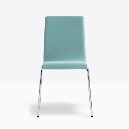 krzesło Kuadra, krzesło Pedrali, krzesło stalowe, krzesło z tworzywa, krzesło do jadalni, krzesło do kawiarni, krzesło do restauracji, nowoczesny design, włoski design