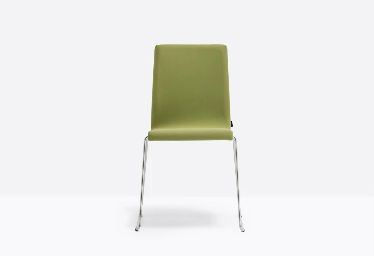 krzesło Kuadra, krzesło Pedrali, krzesło stalowe, krzesło z tworzywa, krzesło do jadalni, krzesło do kawiarni, krzesło do restauracji, nowoczesny design, włoski design