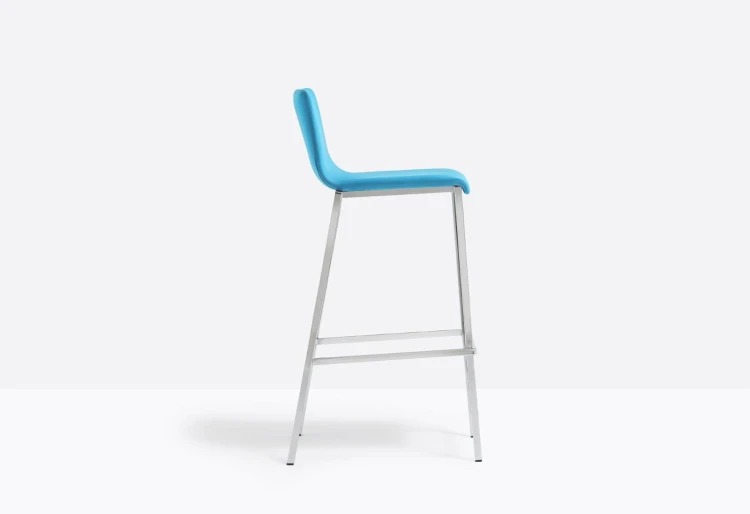hoker Kuadra, hoker Pedrali, hoker stalowy, hoker do jadalni, hoker do kawiarni, hoker do restauracji, nowoczesny design, włoski design