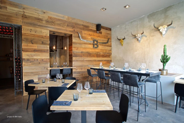 hoker Kuadra, hoker Pedrali, hoker stalowy, hoker do jadalni, hoker do kawiarni, hoker do restauracji, nowoczesny design, włoski design