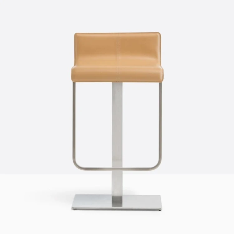 hoker Kuadra, hoker Pedrali, hoker obrotowy, hoker do jadalni, hoker do kuchni, hoker do restauracji, nowoczesny hoker, nowoczesny design, włoski design