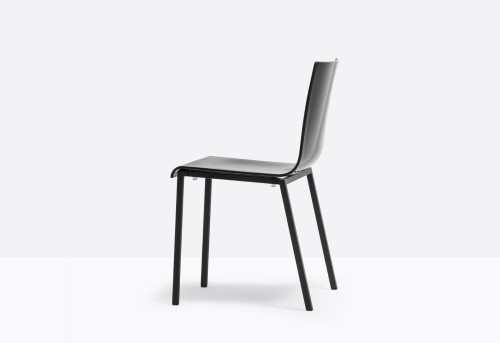 krzesło Kuadra, krzesło Pedrali, krzesło stalowe, krzesło z tworzywa, krzesło do jadalni, krzesło do kawiarni, krzesło do restauracji, nowoczesny design, włoski design