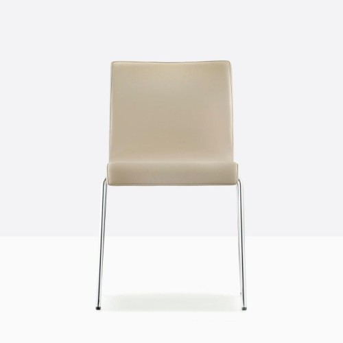 krzesło Kuadra, krzesło Pedrali, krzesło stalowe, krzesło tapicerowane, krzesło do jadalni, krzesło do kawiarni, krzesło do restauracji, nowoczesny design, włoski design